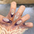Elegantes Press-On-Nagelkunstset mit Kristalldetails Brehn