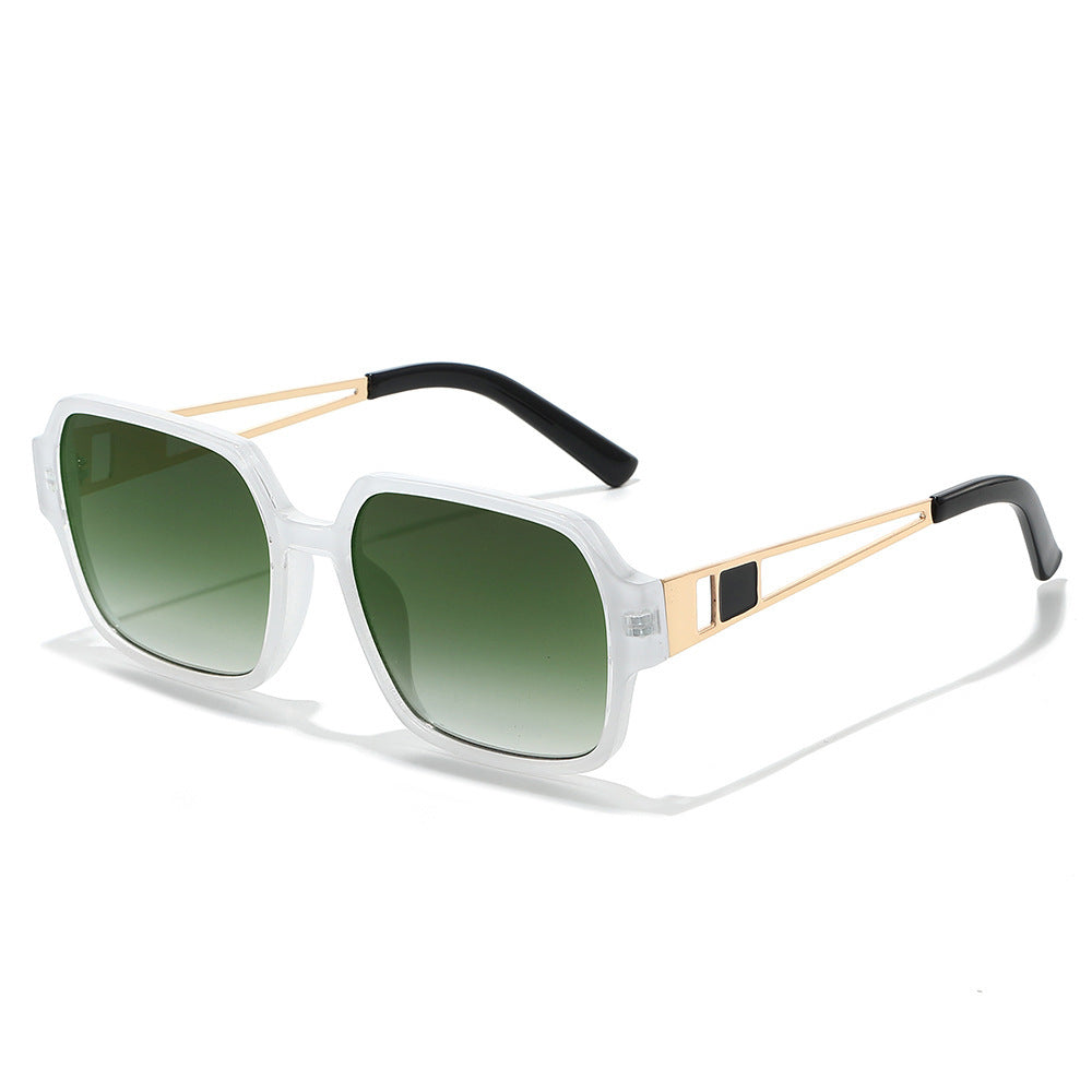 Chic Übergroße Quadratische Sonnenbrille mit Dekorativen Akzenten Brehn