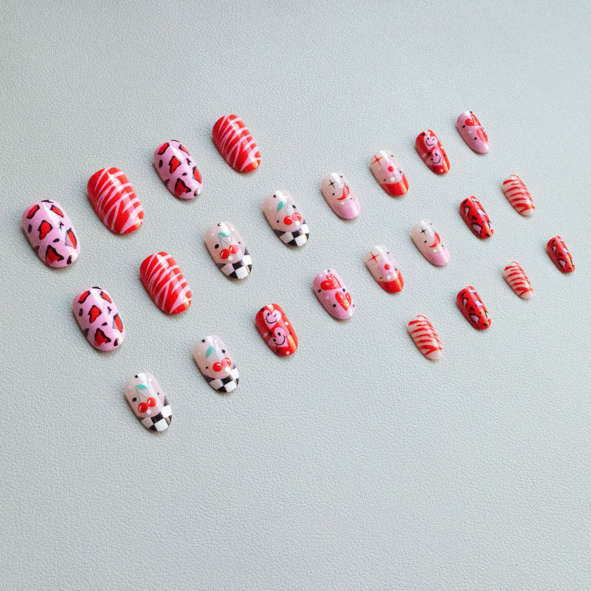 Verspieltes Nagelkunstdesign