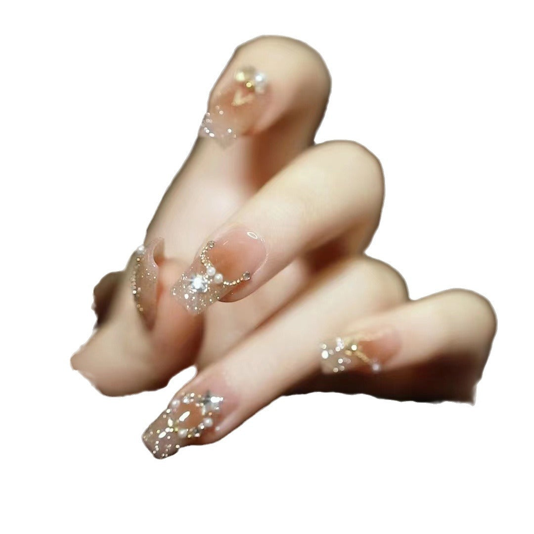 Elegantes dekoratives Druck-Nagelkunst-Set mit Edelsteinakzenten Brehn