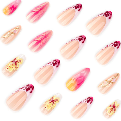 Kunstvolle Nagelverlängerungen mit Blüten- und Ombre-Design Brehn