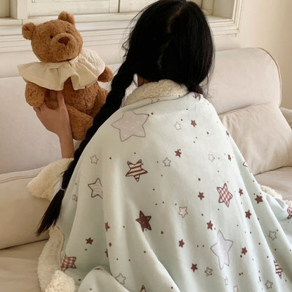 Wendbare Flauschdecke mit Cartoon-Katzenmotiv und Teddyfutter