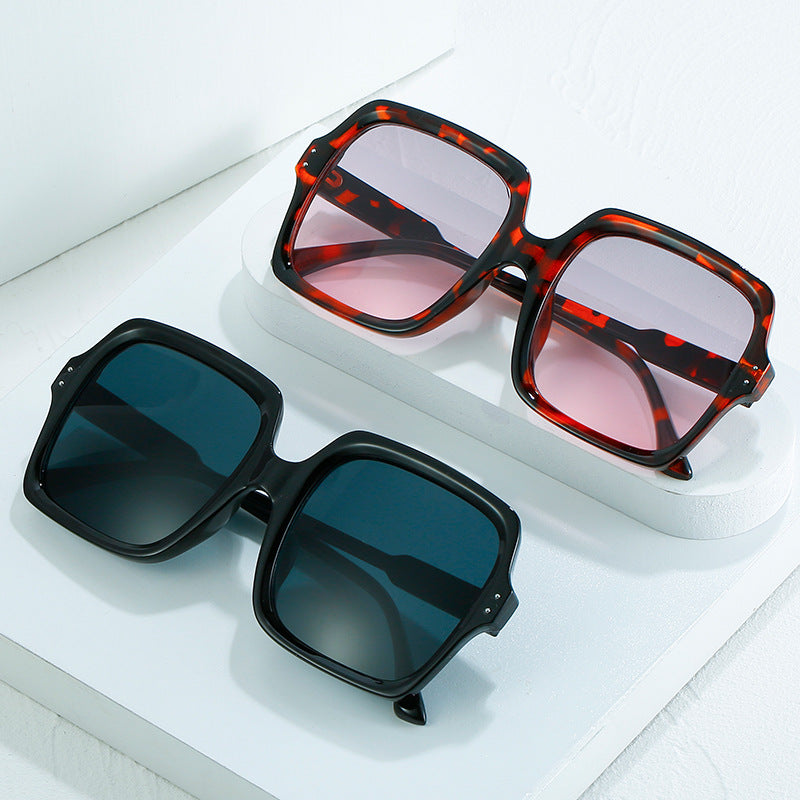 Damen quadratische modische Sonnenbrille mit polarisierten Gläsern Brehn