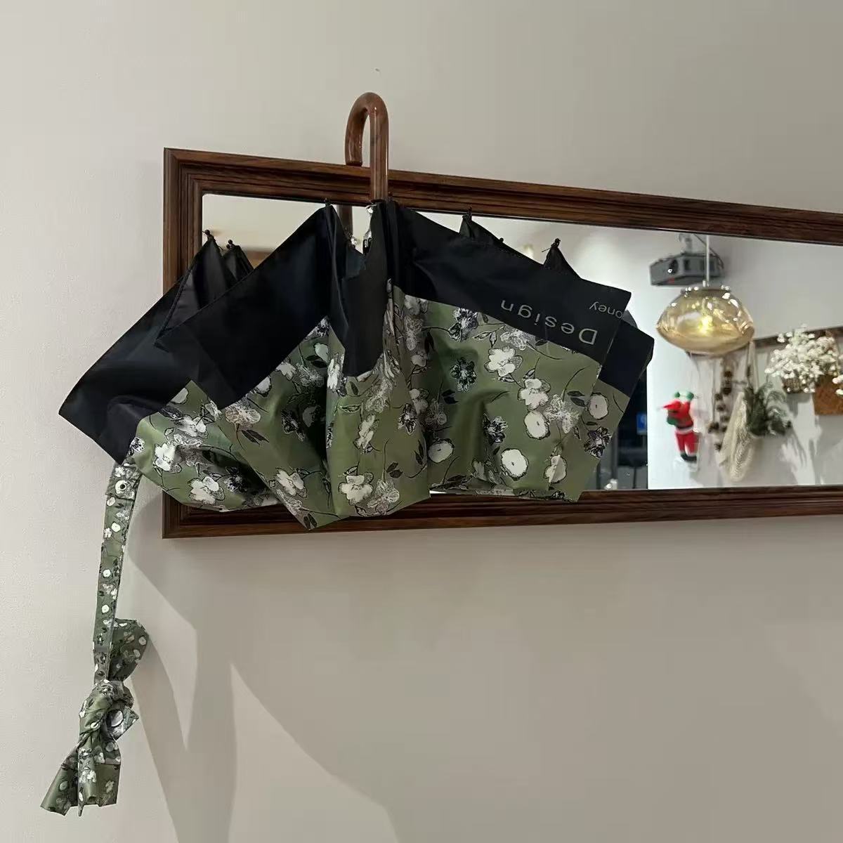 Damen Faltregenschirm mit stilvollem floralem Design Brehn