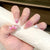 Florales Akzent Press-On Nagelkunst Set Brehn