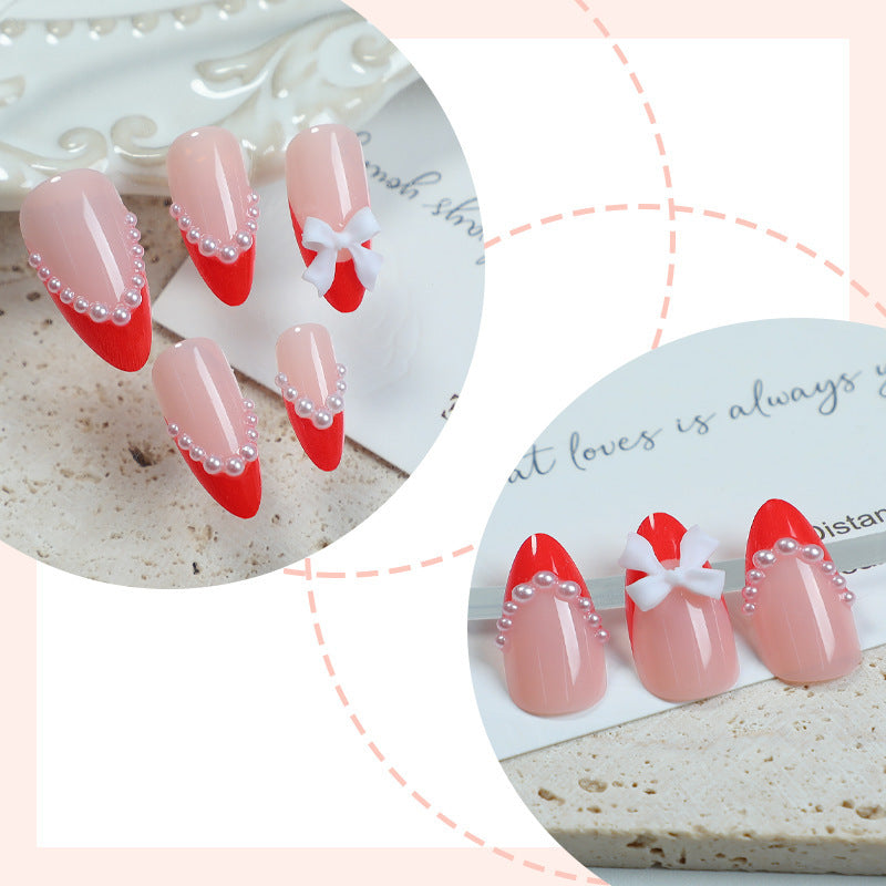 Elegantes Press-On-Nagelset mit Perlen- und Schleifenakzenten Brehn