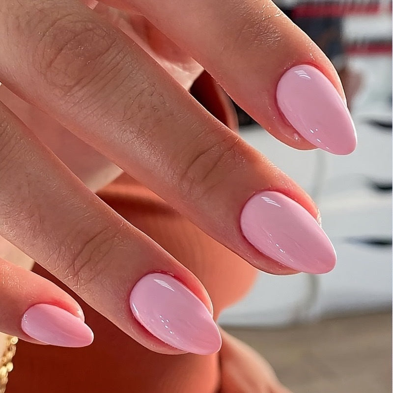Elegante Kunstnagelspitzen mit Hochglanz-Finish Brehn