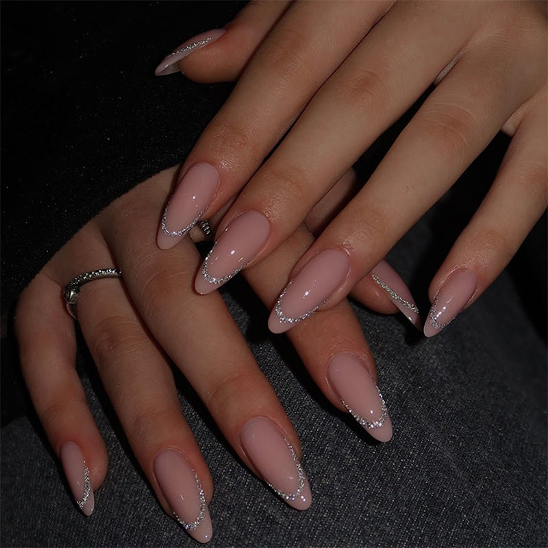 Kunstnagelset mit natürlichem Look und flexibler Passform Brehn