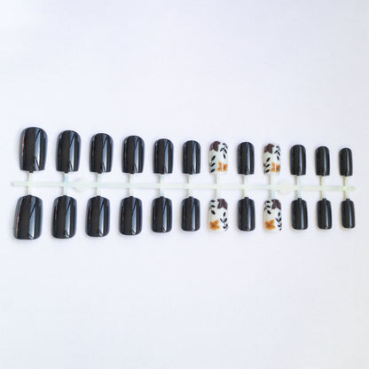 Dekorative Nagelkunst