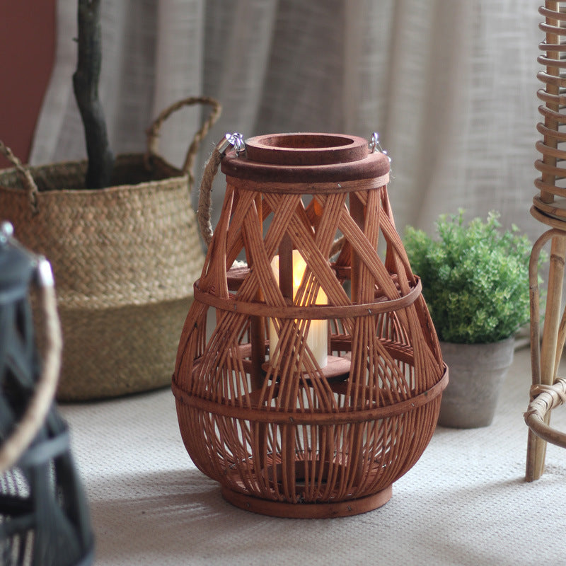 Handgefertigte Rattanlaterne Brehn