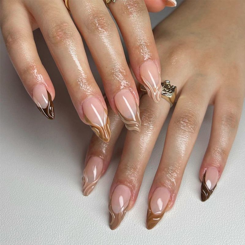 Kunstnagelset mit elegantem Marmormuster und Glanzfinish Brehn