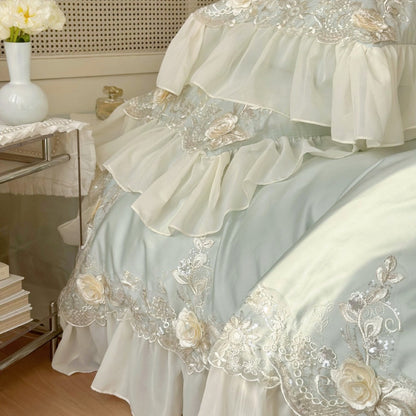 Luxuriöses besticktes Bettwäsche-Set mit Rüschen und Spitze