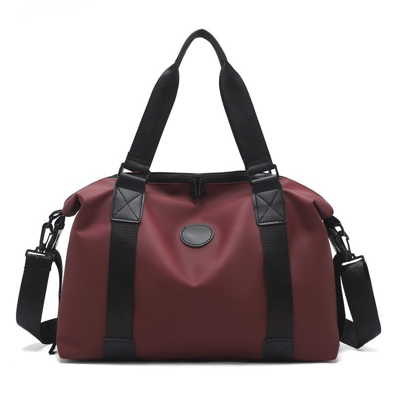 Sportliche Reisetasche Mit Verstärktem Innenraum Und Abnehmbarem Schultergurt Brehn