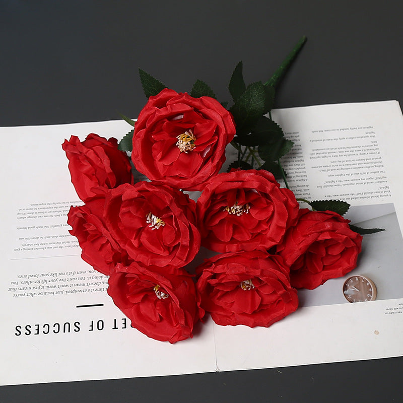 Dekorativer künstlicher Blumenstrauß für die Heimdekoration