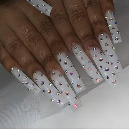 Dekorative Strass Press-On Nägel Brehn