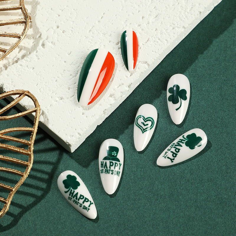 Trendige Nagelkunst im Irland-Stil Brehn