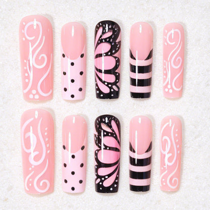 Künstlerisches Schmetterling Nageldesign Brehn