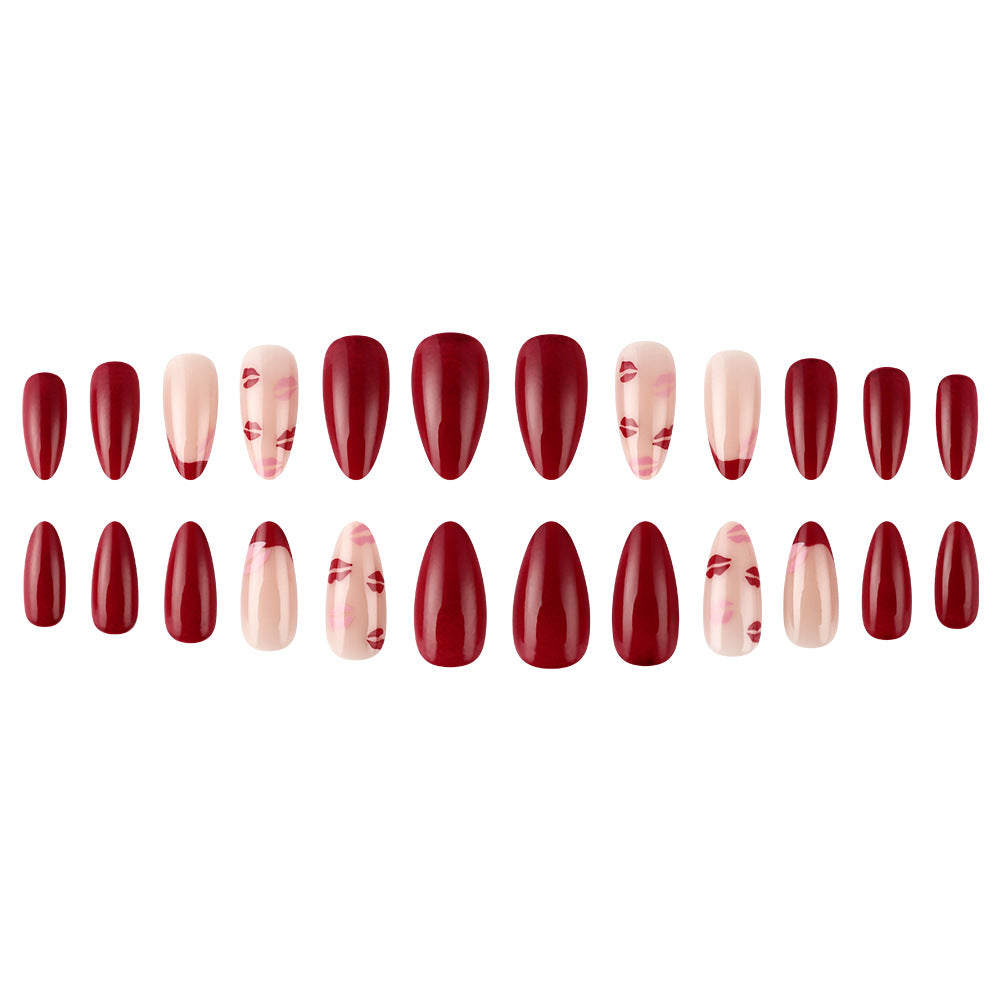 Kiss-verschönertes Press-On-Nagelset Brehn