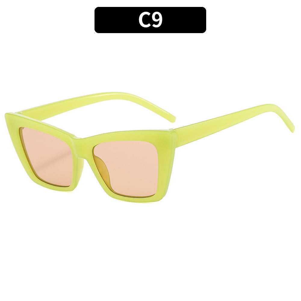 Stylische Winkelform Brille