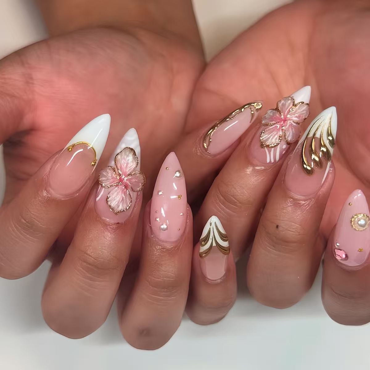 Elegante Gel-Nagelkunstverlängerungen Brehn