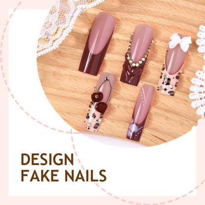 Kunstnagelset mit floralem und glamourösem Design Brehn