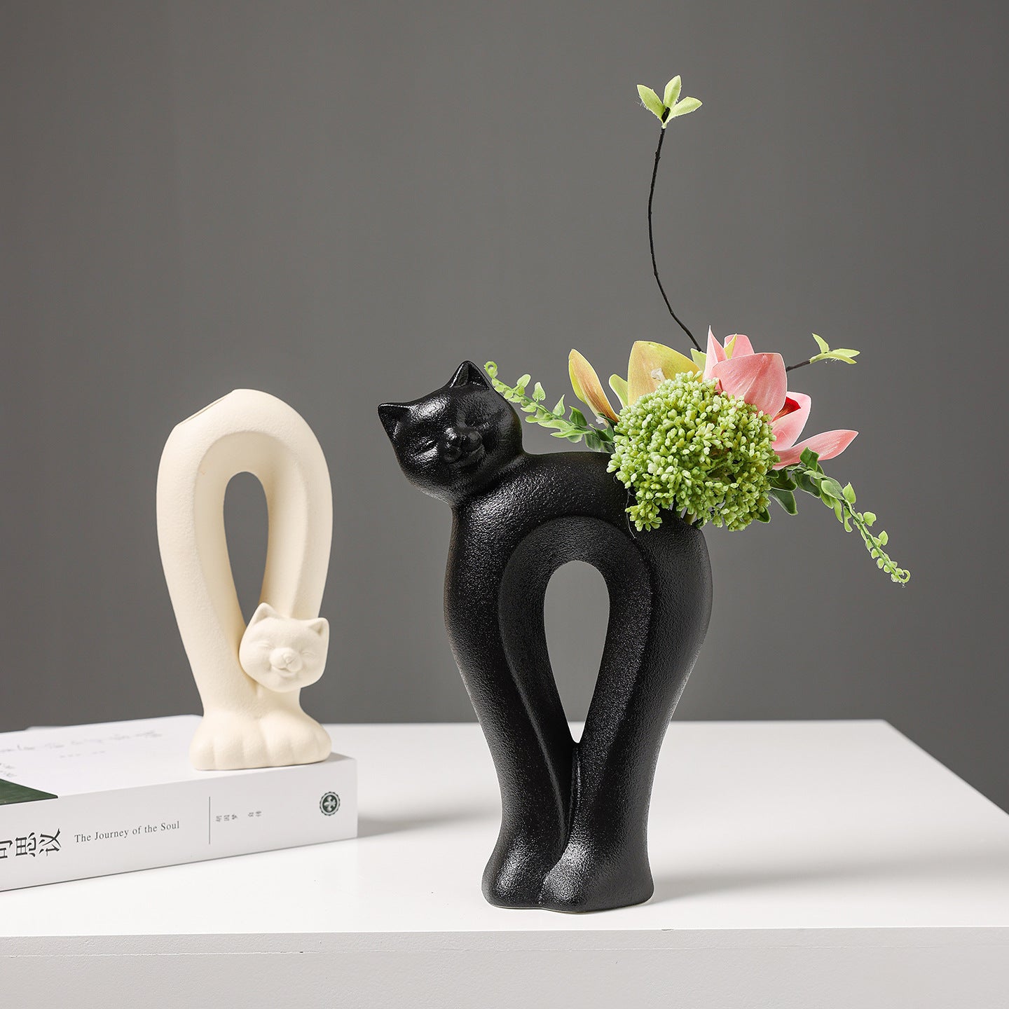 Kat-förmige dekorative Skulptur