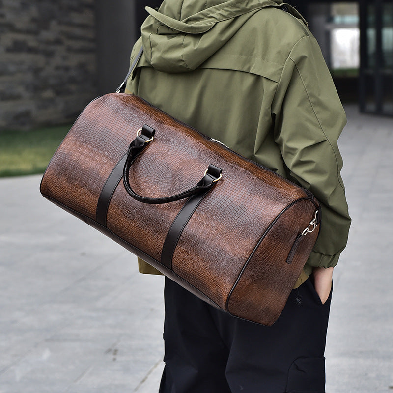 Luxuriöse Reisetasche Aus Hochwertigem Kunstleder mit Elegantem Kroko-Muster Brehn