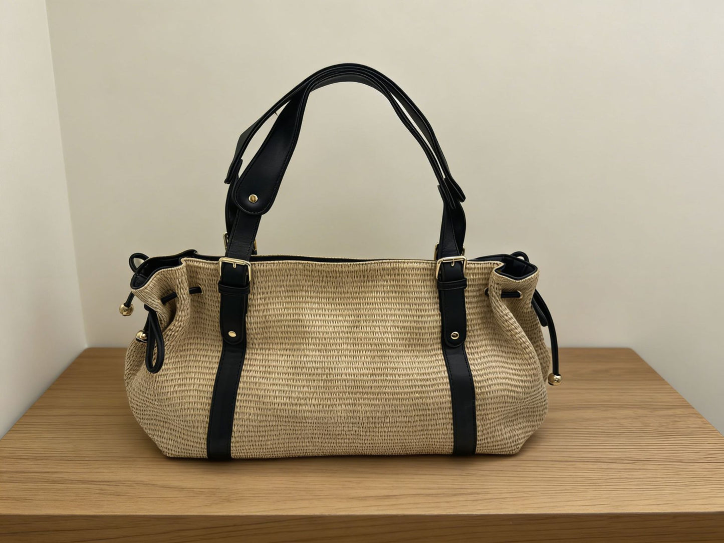 Elegante Handgefertigte Tragetasche Von Brehn