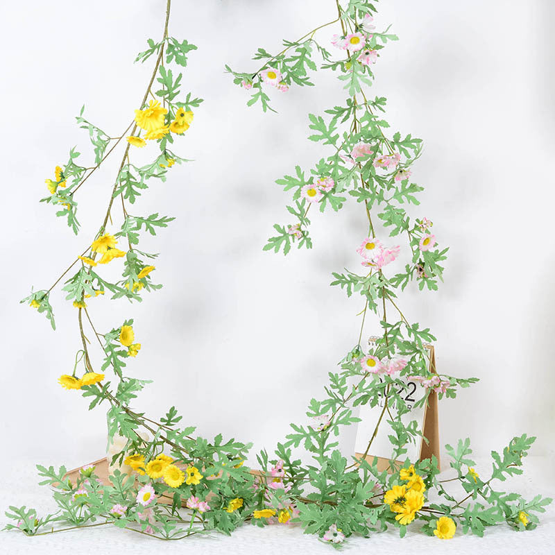 Dekorative Blumenvine Girlande
