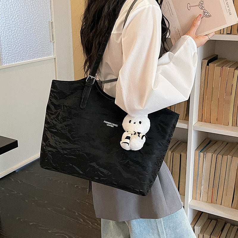 Stylische Texturierte Schultertasche Brehn