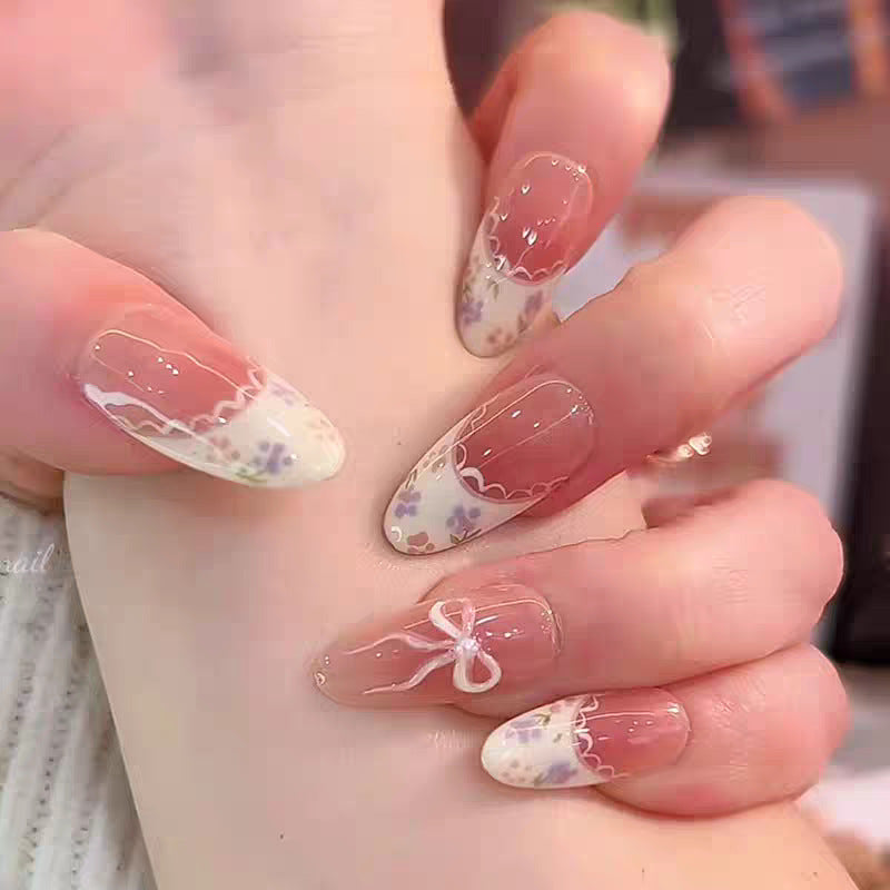 Künstlerische Blumen- und minimalistische Fingernägel zum Aufkleben Brehn