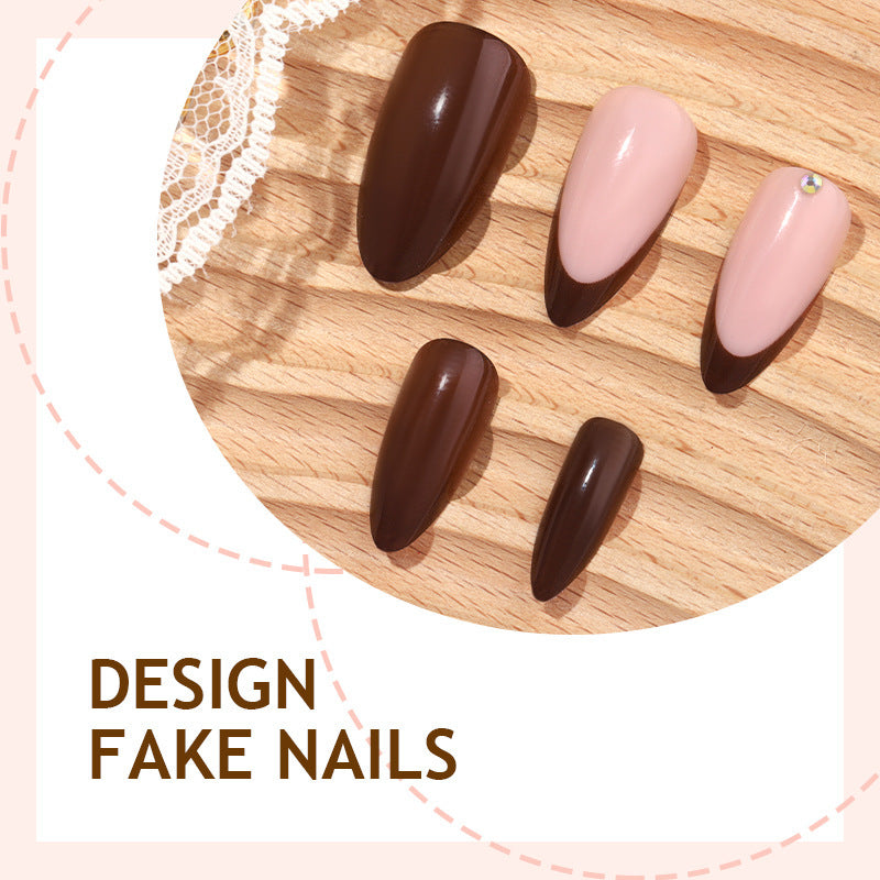 Kunstnagelset mit glamourösen Hochglanz-Designs Brehn