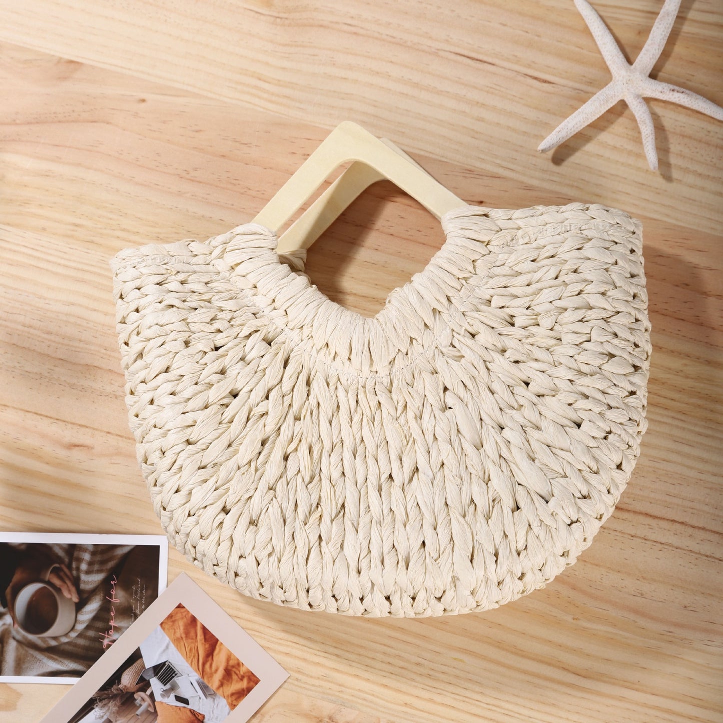 Handtasche Aus Nachhaltigem Geflochtenem Material mit Stilvollem Design Brehn