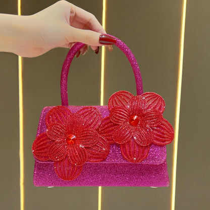 Blumenverzierte Abendhandtasche
