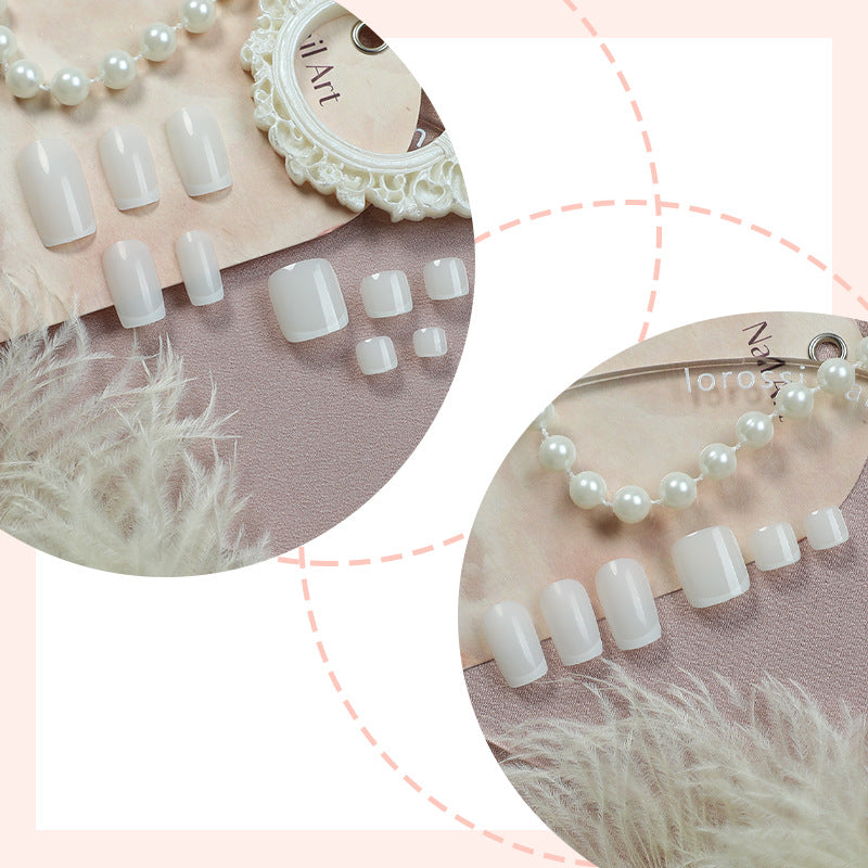 Premium Gel Press-On Nail Set mit elegantem French Tip Design Brehn