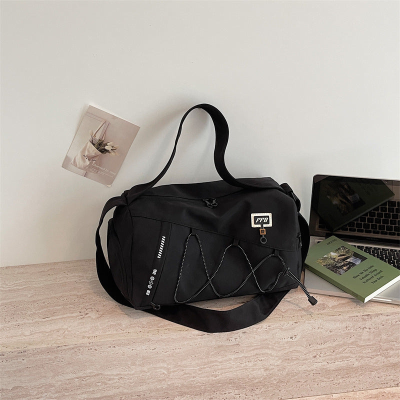 Damen Sportliche Allround-Duﬃltasche Brehn