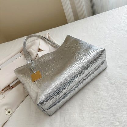 Texturierte Kunstleder-Tasche