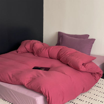 Ganzjahres-Steppbett und Spannbetttuch-Set aus atmungsaktiver Mikrofaser