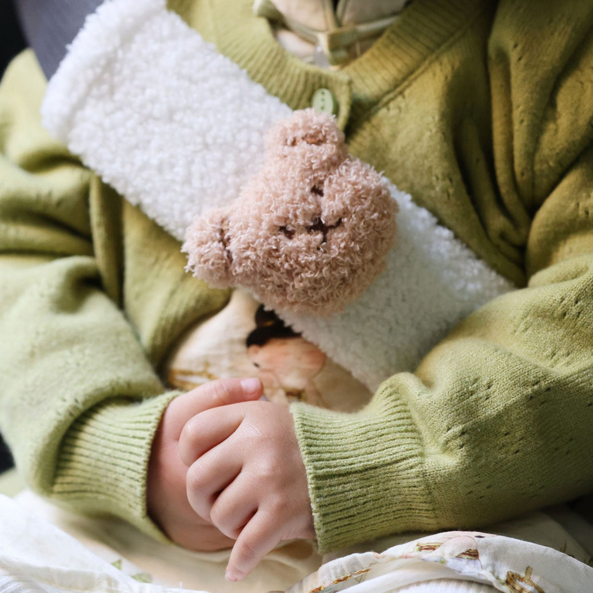 Plüsch Sicherheitsgurt Schulterpolsterabdeckung mit niedlicher Teddyapplikation