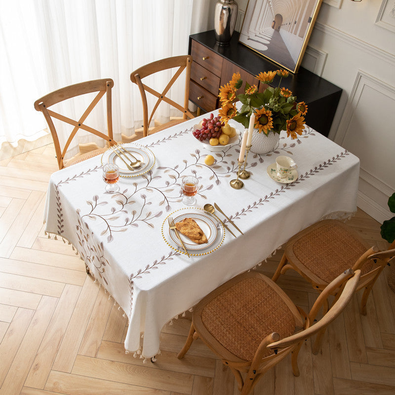 Bestickte Botanische Tischdecke