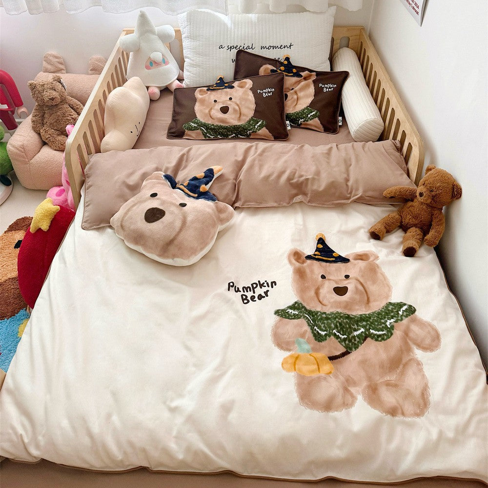 Kinder-Bettwäsche-Set mit kuscheliger Plüschapplikation und Teddybär-Kürbismotiv