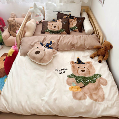 Kinder-Bettwäsche-Set mit kuscheliger Plüschapplikation und Teddybär-Kürbismotiv