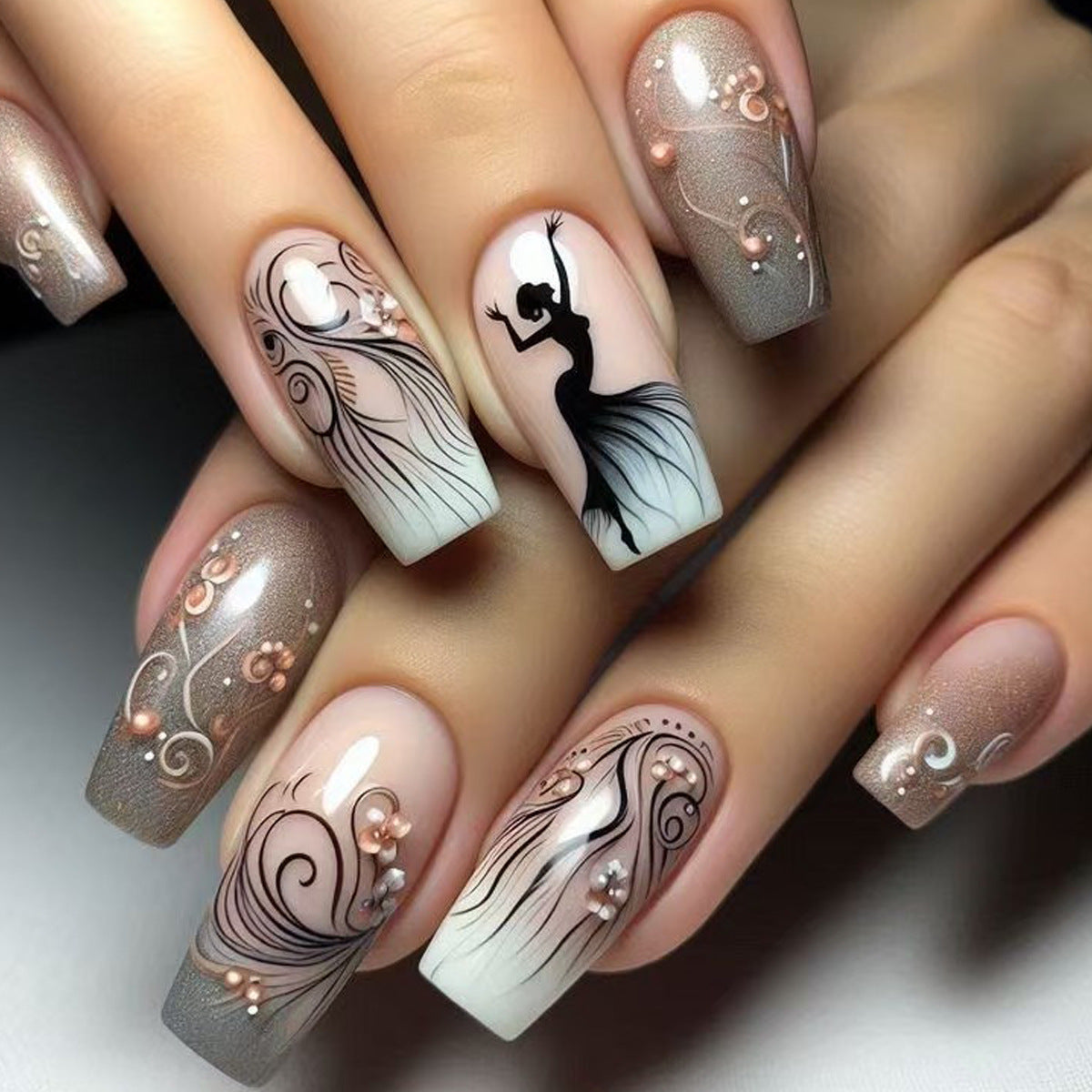 Kunstnägel mit Eleganter Silhouette und Floralen Akzenten Brehn