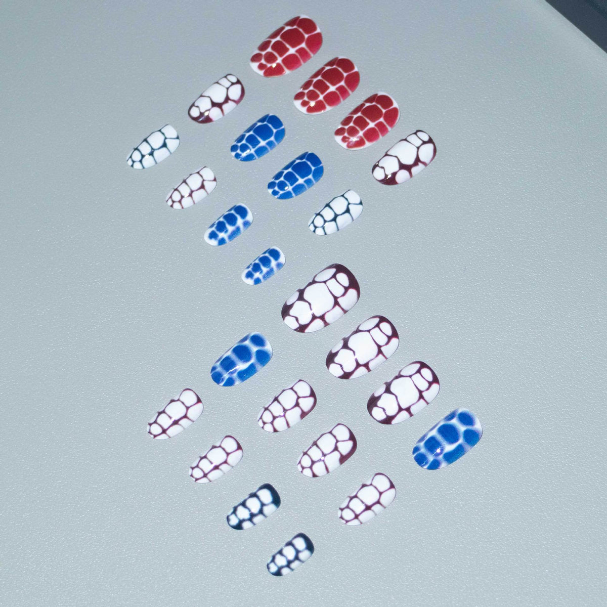 Künstlerische abstrakte Nagelkunst