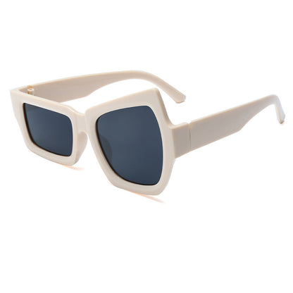 Bold Angular Frame Sonnenbrille Brehn