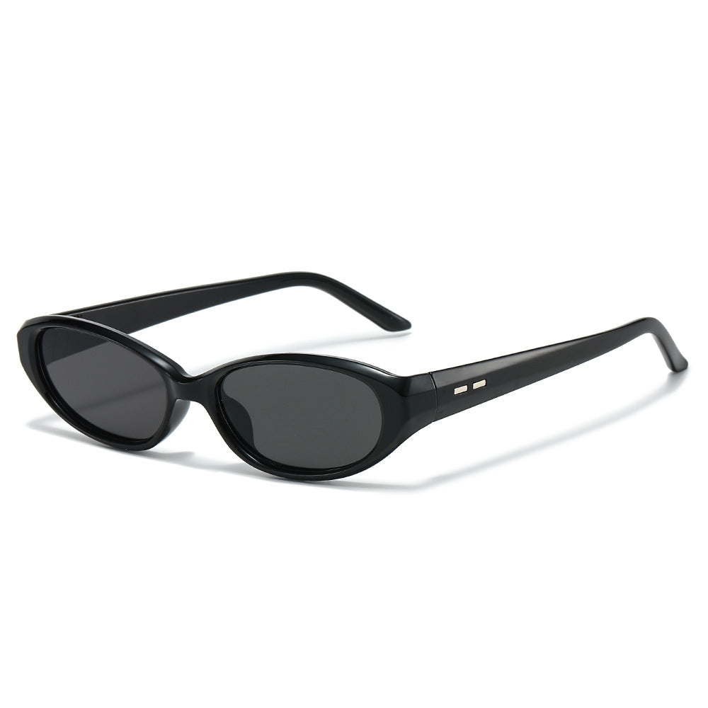 Schlanke retro-inspirierte ovale Sonnenbrille Brehn