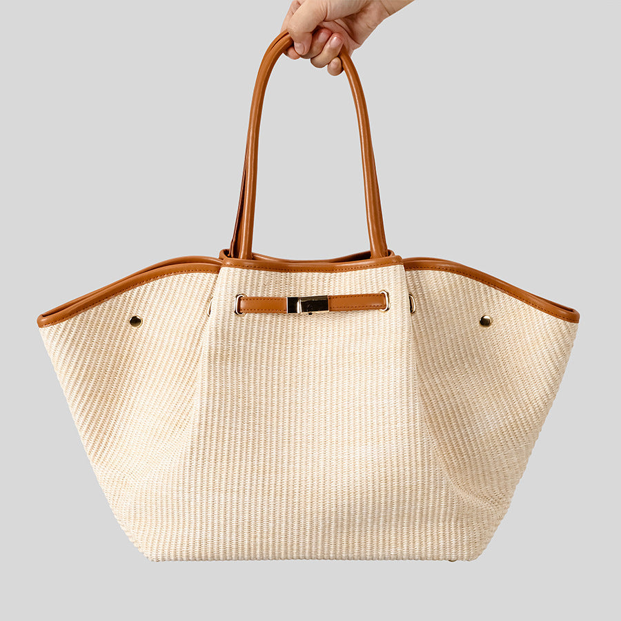 Elegante strukturierte Strohtasche