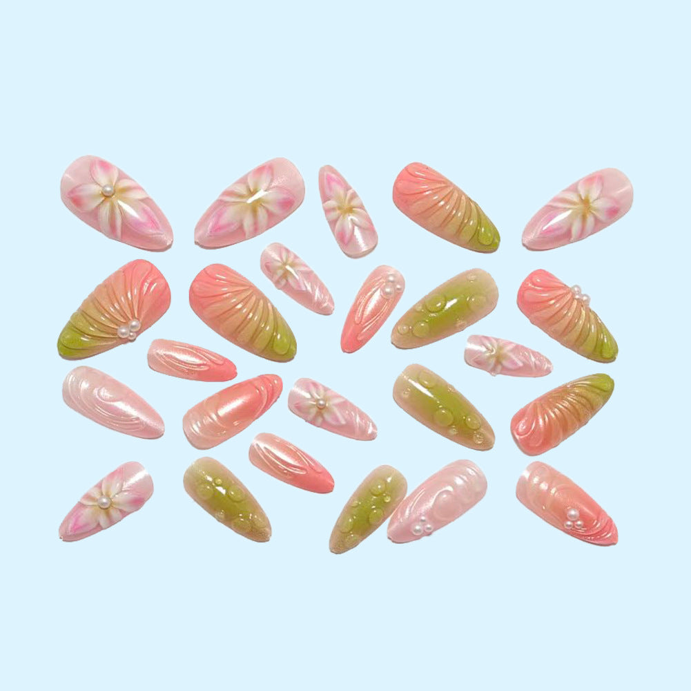 Kunstnägel mit Floralem 3D-Design Brehn