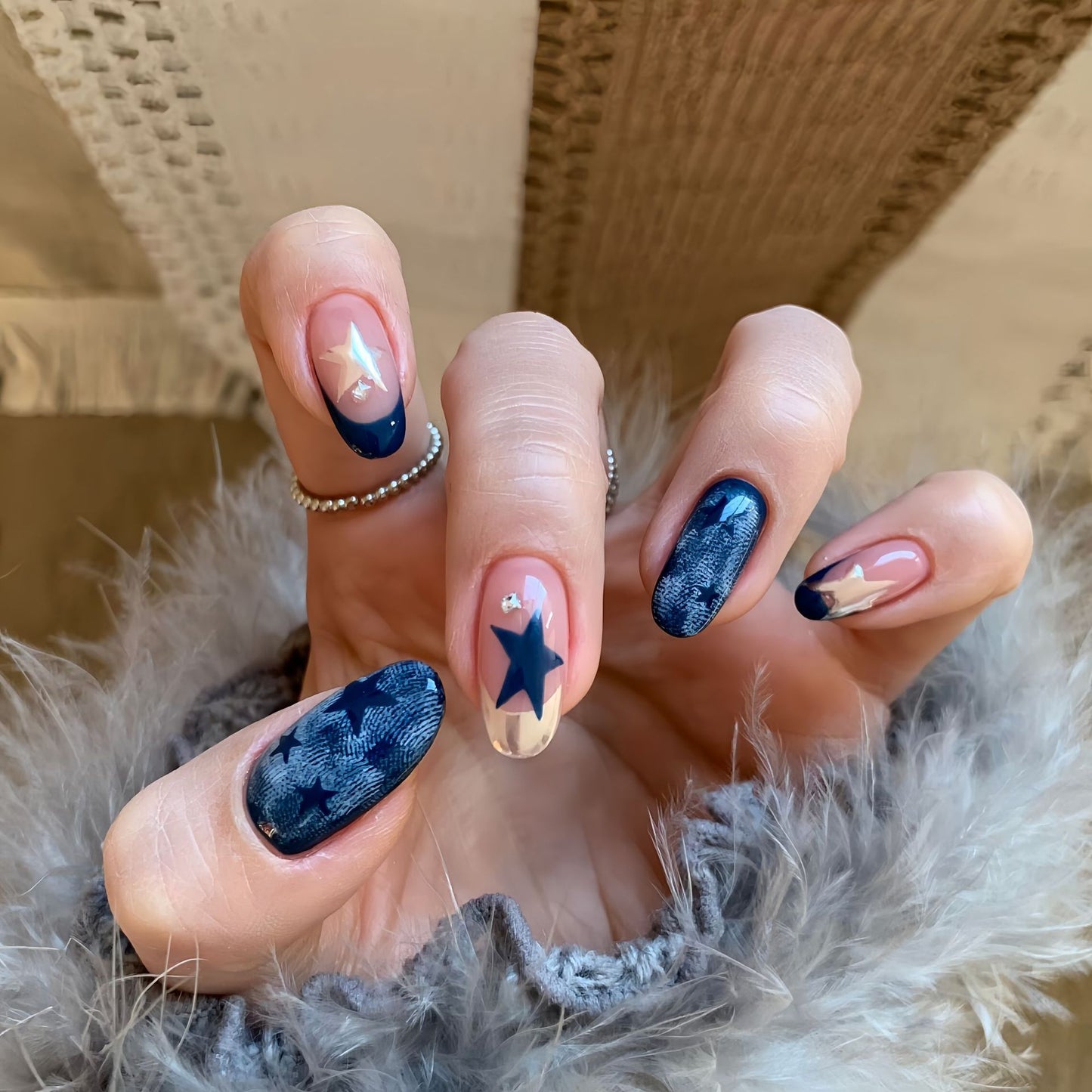 Kreative Kunstnagelset mit Sternen- und Denim-Design Brehn