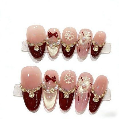 Elegantes Blumen Press-On Nail Set Brehn